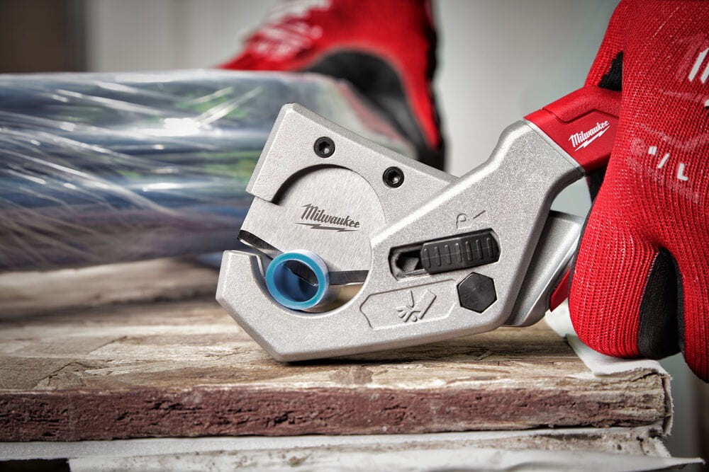 Obcinak-do-rur-z-tworzyw-sztucznych-do-25mm-4932479407-Milwaukee4.jpg