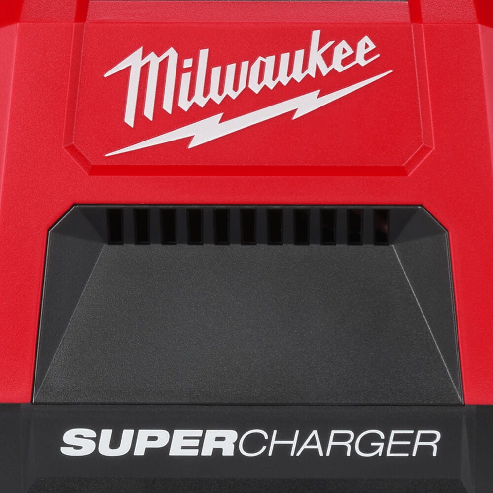 Super-ladowarka-6-portowa-M18-DBSC-4932492531-Milwaukee4.jpg