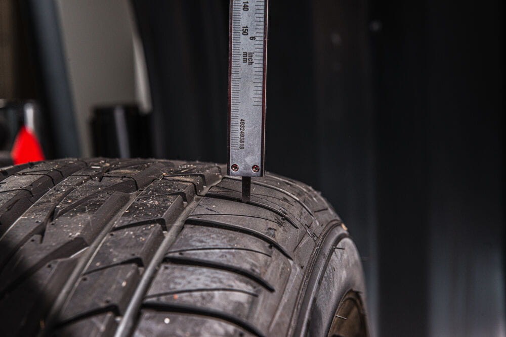 Suwmiarka 150mm Milwaukee 4932493818.jpg