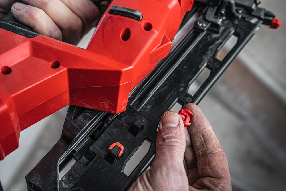 Sztyfciarka gwoździarka wykończeniowa M18FN16GA-0X-4933478094 Milwaukee.jpg