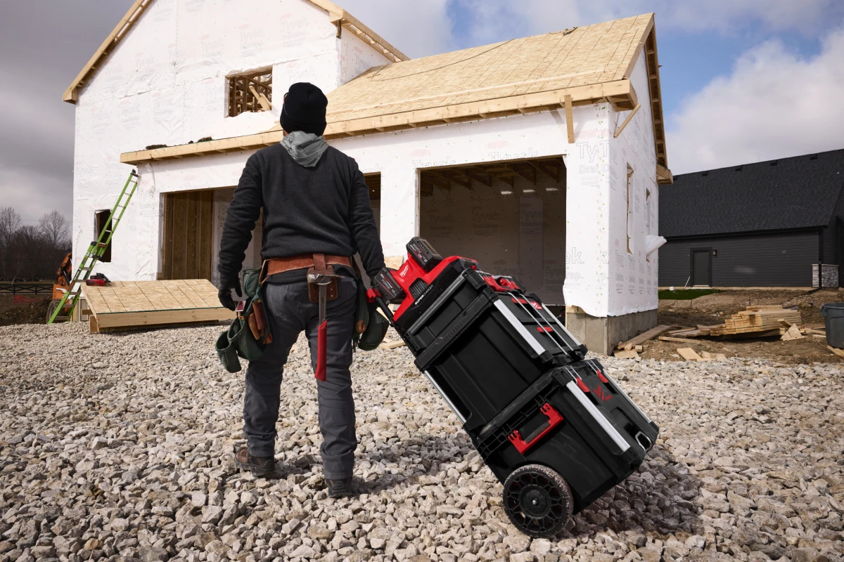 Wielogniazdowa super ładowarka Packout M12-18 MBPSC4 Milwaukee