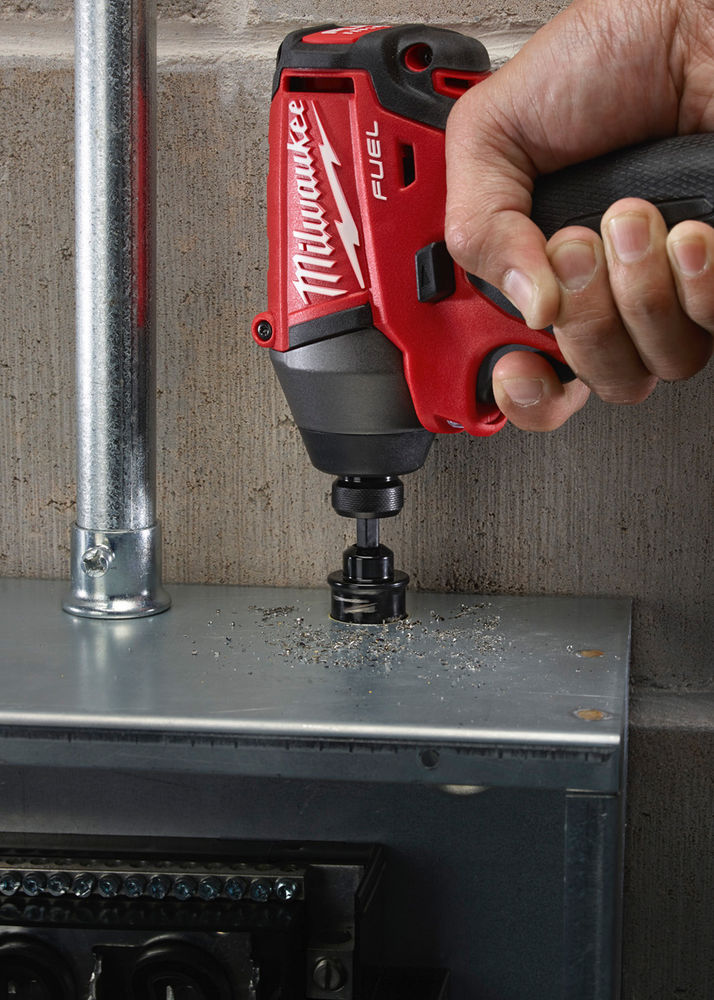Otwornica udarowa Shockwave 1/4" Hex 19mm Milwaukee 49569805.jpg